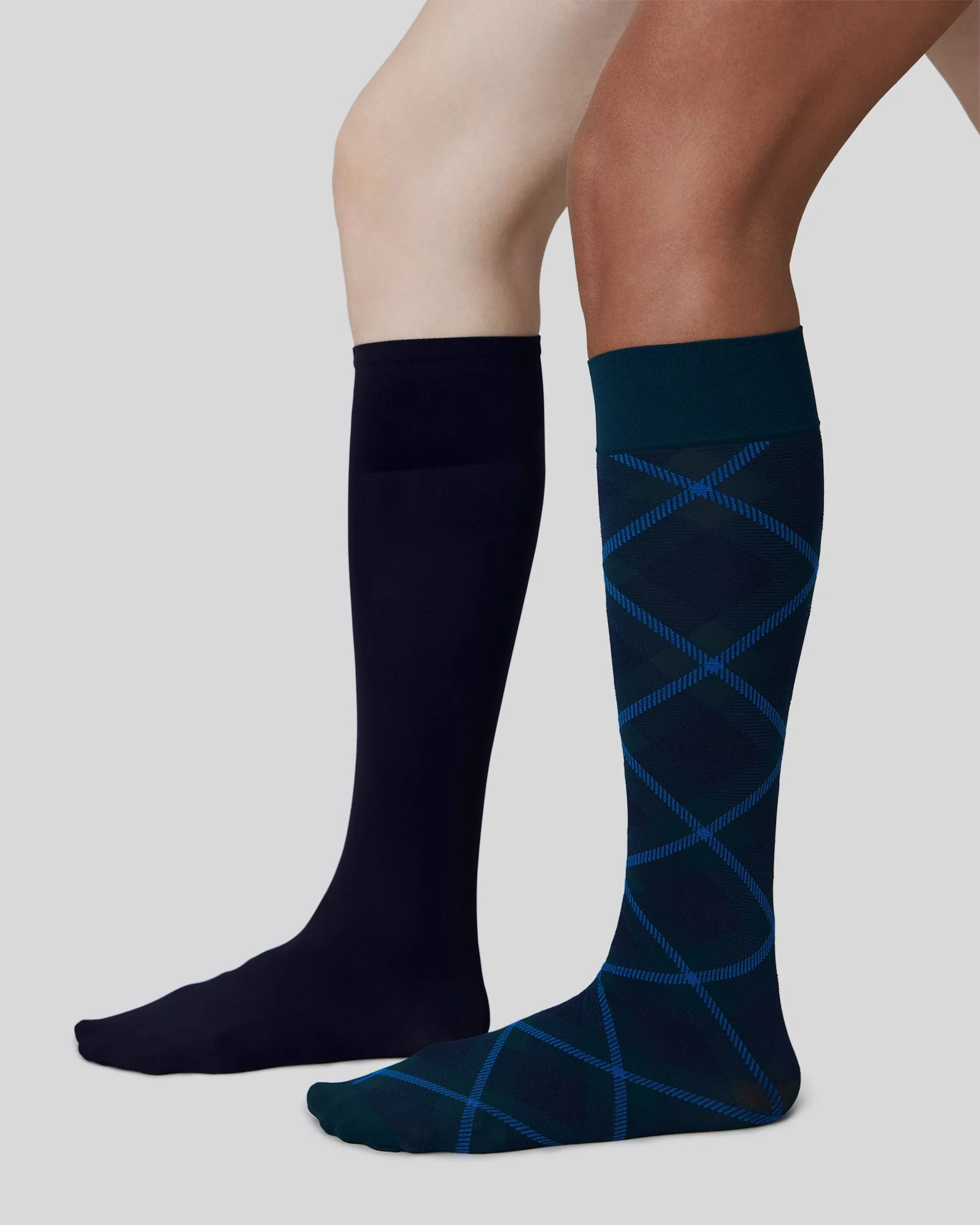2-pack Franka Check & Solid Knee Highs - Image 2